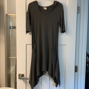 Francesca’s pocket hoodie dress